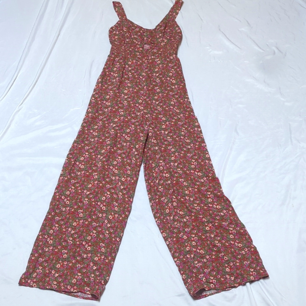 Aeropostale Cottagecore Ditsy Floral Jumpsuit with Peak-a-Boo Tummy Cut Out